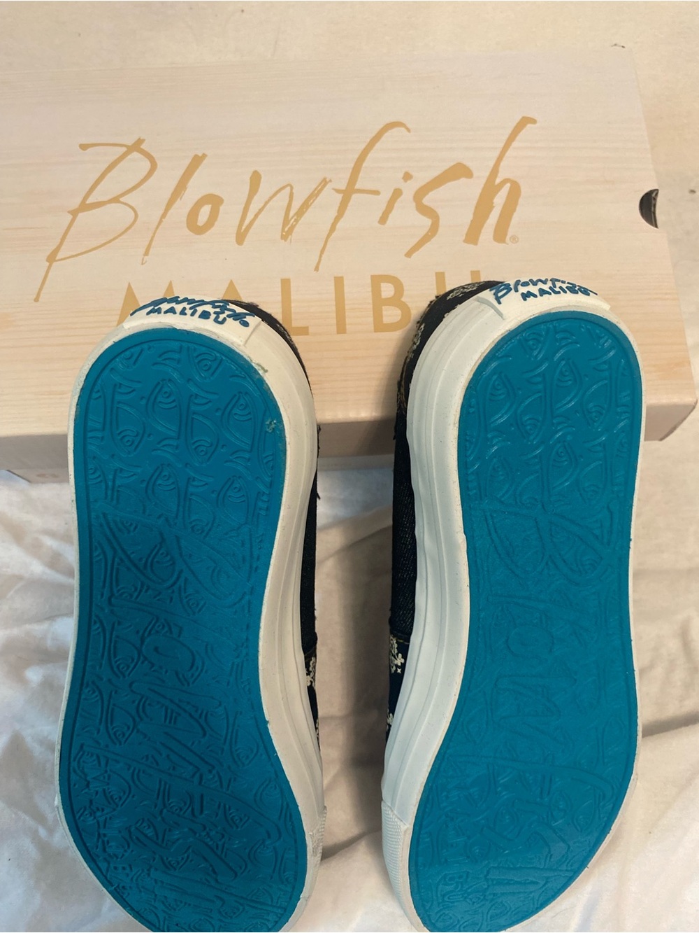 Blowfish Malibu Marley Black Denim Patterned Distressed Metallic Slip-Ons 7.5 - Picture 8 of 10